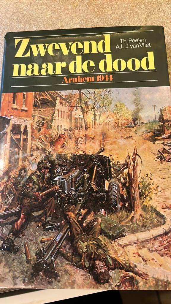 Zwevend naar de dood  Arnhem 1944, Boeken, Ophalen, Tweede Wereldoorlog, Gelezen, Luchtmacht