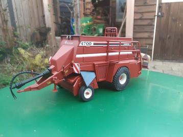 Fiatagri Hesston 4700 Ros 1:32 beschikbaar voor biedingen