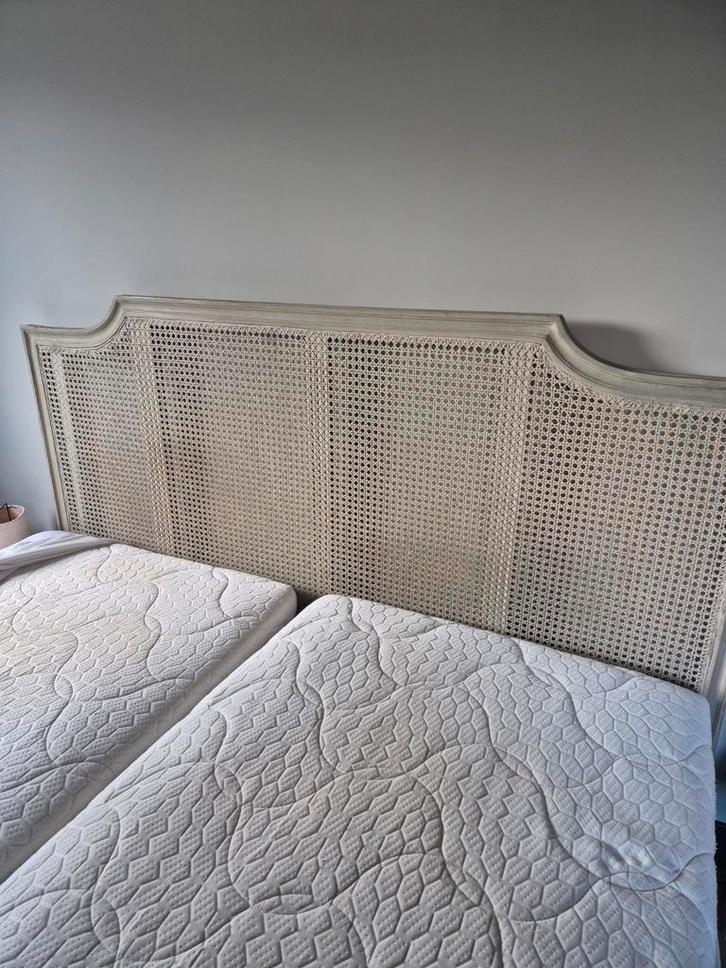 Grijs Blanc d'Ivoire / Flamant bed met webbing klassiek, Huis en Inrichting, Slaapkamer | Bedden, Zo goed als nieuw, Tweepersoons