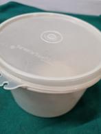 tupperware bak met deksel, Huis en Inrichting, Keuken | Tupperware, Ophalen of Verzenden