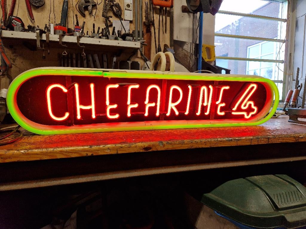 Vintage Neon reclame, Verzamelen, Merken en Reclamevoorwerpen, Ophalen, Gebruikt, Lichtbak of (neon) lamp
