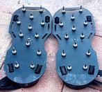Spijker schoenen voor het afwerken van een betonvloer., Doe-het-zelf en Verbouw, Gereedschap | Overige machines, Ophalen of Verzenden