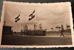 100%origfoto wo2duitse soldaten,helm,enz enz vlaggen, Verzamelen, Militaria | Tweede Wereldoorlog, Ophalen of Verzenden, Landmacht