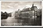 Den Haag, hofvijver met regeringsgebouwen, Ophalen of Verzenden, 1940 tot 1960, Gelopen, Zuid-Holland