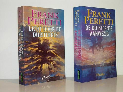 Frank Peretti - Licht en duisternis set (spannend duet), Boeken, Romans, Zo goed als nieuw, Nederland, Ophalen of Verzenden