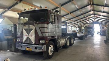 Te koop Kenworth K100 met semi dieplader beschikbaar voor biedingen