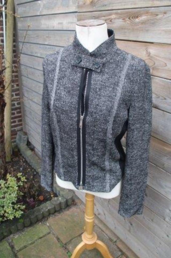 Jasje zwart Apriori mt 40 Winter Vaste prijs, Kleding | Dames, Jasjes, Kostuums en Pakken, Zo goed als nieuw, Jasje, Maat 38/40 (M)