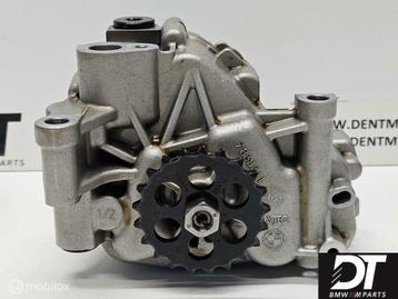 Oliepomp BMW M3 E92 S65 V8 S65B40 11417838311 beschikbaar voor biedingen