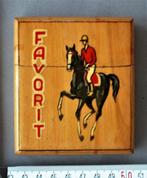 Sigaretten Doos Paarden sport Jockey geschenk 1983 Hout, Antiek en Kunst, Curiosa en Brocante, Ophalen of Verzenden