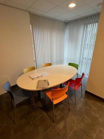Kantine tafel 2 koloms 240 breed met 6 stoelen beschikbaar voor biedingen