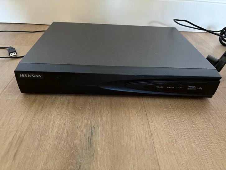 Hikvision (NVR) Recorder DS-7604NI-E1/4P-A met muis, Audio, Tv en Foto, Videobewaking, Gebruikt, Ophalen