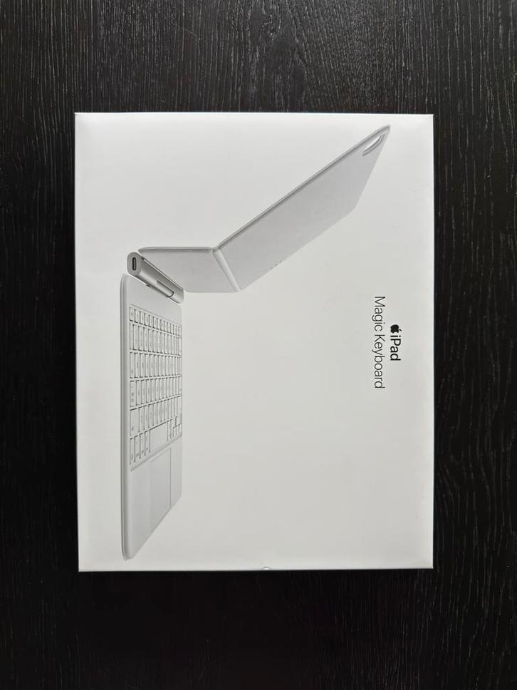 Apple Magic Keyboard voor iPad Air 11-inch (M1, M2 & M3), Computers en Software, Tablet-hoezen, Zo goed als nieuw, Bescherming voor- en achterkant