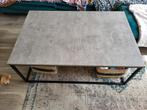 Salontafel betonlook, zwart onderstel als nieuw, Huis en Inrichting, Tafels | Salontafels, Ophalen, 50 tot 100 cm, Zo goed als nieuw