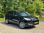 Ford Kuga 1.5 Titanium, Auto's, Ford, Euro 6, 4 cilinders, Leder en Stof, Zwart