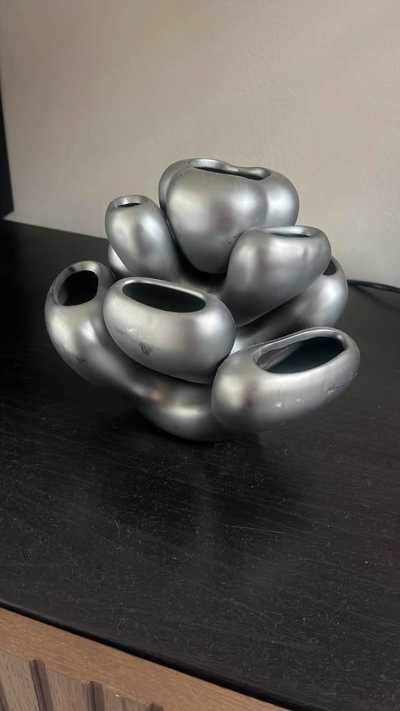 Zilverkleurige koraalvormige vaas, Huis en Inrichting, Woonaccessoires | Vazen, Overige kleuren, Minder dan 50 cm, Ophalen of Verzenden