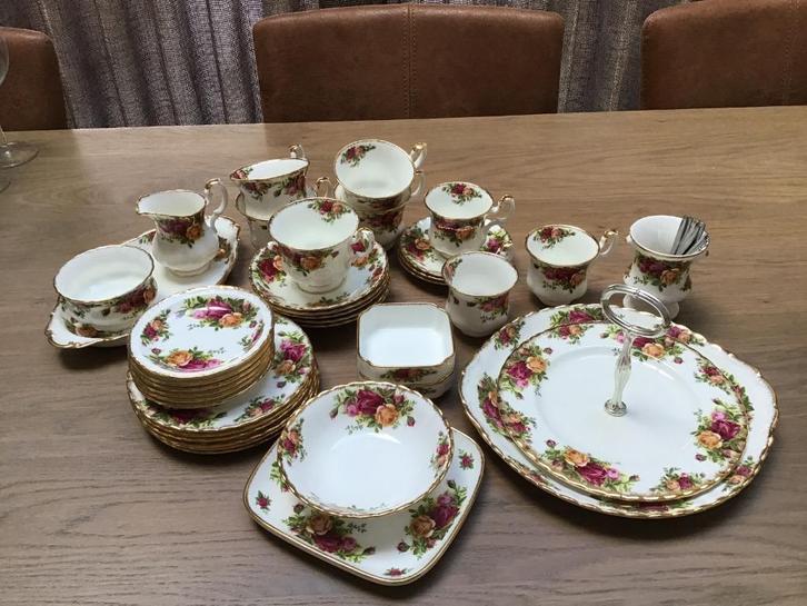 Old Country Rose servies, Antiek en Kunst, Antiek | Servies compleet, Ophalen