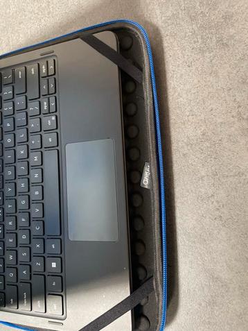 DELL Latitude 3120 2-in-1 Touchscreen Laptop beschikbaar voor biedingen