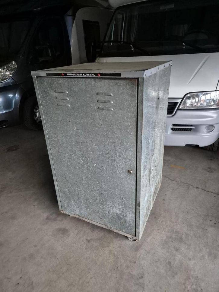 Zadelkast, Dieren en Toebehoren, Paarden en Pony's | Overige Paardenspullen, Zo goed als nieuw, Overige soorten, Ophalen of Verzenden