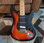 Squier Stratocaster HSS Sunburst, Ophalen, Zo goed als nieuw, Solid body, Fender