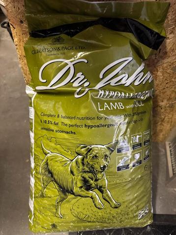 Hondenvoer hypoallergeen. Lam met rijst. Graanvrij.Ongeopend beschikbaar voor biedingen