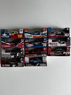 11 NASCAR cars from 2010, 2014, and 2018 in 1:64, Ophalen of Verzenden, Gebruikt