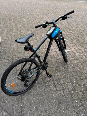 B-twin mountainbike beschikbaar voor biedingen