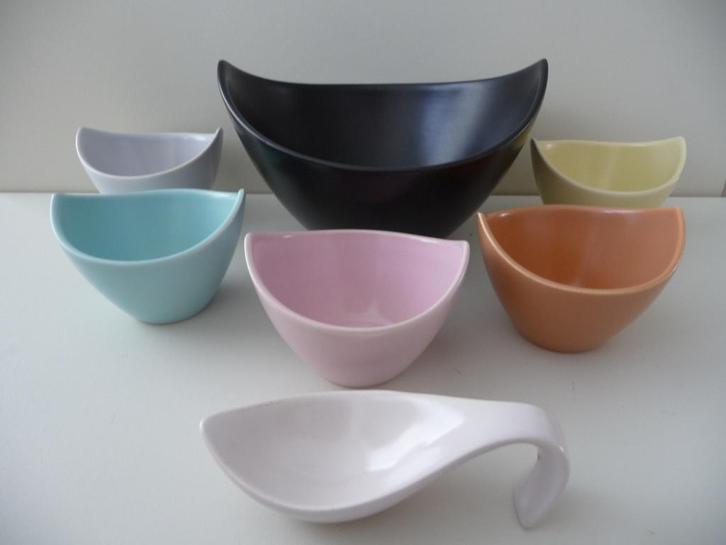 PINDASET - Potterie De Driehoek Huizen , 50-er jaren, Antiek en Kunst, Antiek | Keramiek en Aardewerk, Ophalen of Verzenden