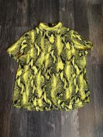 Top semi-transparant neon slangenprint maat 38, Kleding | Dames, Maat 38/40 (M), Geel, Zo goed als nieuw, Korte mouw