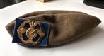 Org Leger baret der AAT pet hoofddeksel barret helm embleem, Ophalen of Verzenden, Landmacht, Nederland, Helm of Baret