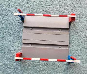 Lego trein 4,5 - 12 Volt blauwe rails spoorweg overgang.  beschikbaar voor biedingen