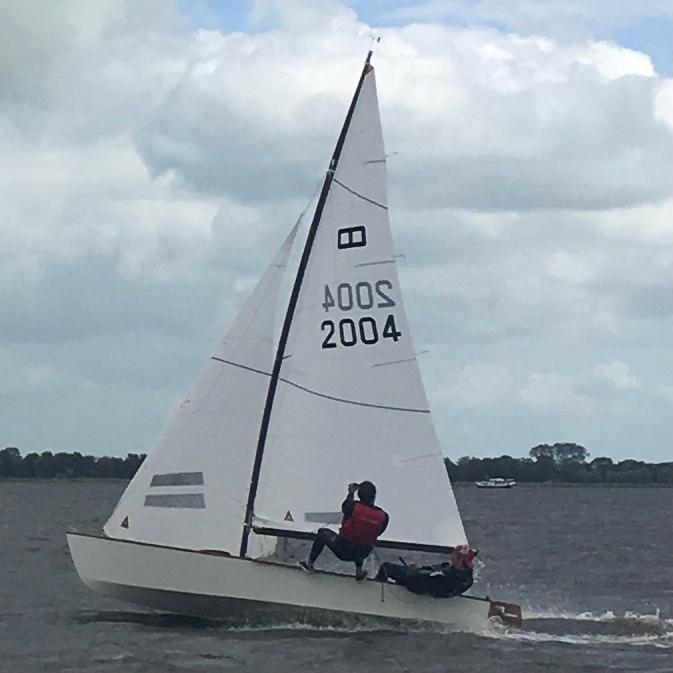 Wedstrijd schakel zeilboot 2004, Watersport en Boten, Open zeilboten, Zo goed als nieuw, 3 tot 6 meter, Polyester, Geen motor