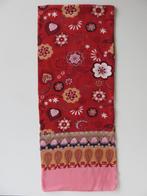 De Bijenkorf rode sjaal met paisley en bloemetjes, Kleding | Dames, Mutsen, Sjaals en Handschoenen, Bijenkorf, Ophalen of Verzenden