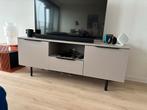 Made com TV stand (Last chance!), Huis en Inrichting, Ophalen, Kunststof, 100 tot 150 cm, Zo goed als nieuw