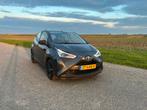 Toyota Aygo 1.0 VVT-i X-Fun Airco LM-velgen 5D 2019 Grijs, Voorwielaandrijving, Zwart, 4 stoelen, Origineel Nederlands