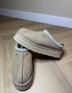 UGG Tazz 41, Ophalen of Verzenden, Zo goed als nieuw, Beige, Pantoffels of Sloffen