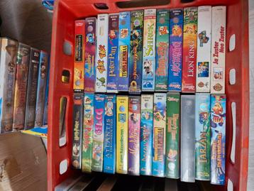 Diverse vhs videobanden beschikbaar voor biedingen