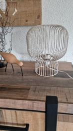 2 mooie tafellampen jute kleur, Huis en Inrichting, Lampen | Tafellampen, Ophalen of Verzenden, Zo goed als nieuw, Minder dan 50 cm