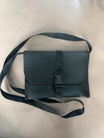 Grappig rubberen schoudertasje Nieuw beschikbaar voor biedingen