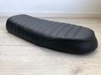 Zadel caferacer bobber scrambler tracker bekleed zwart, Motoren, Ophalen of Verzenden