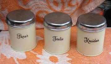 Brabantia kruidenbussen/  brocante voorraadbussen beschikbaar voor biedingen