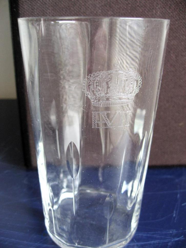 Koninklijk Engels limonadeglas Edward met kroon ca. 1900, Verzamelen, Koninklijk Huis en Royalty, Zo goed als nieuw, Servies, Buitenland