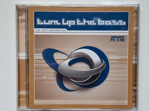 Turn Up The Bass Next Generation 2CD 2001 Arcade House Techn, Cd's en Dvd's, Cd's | Dance en House, Zo goed als nieuw, Dance Populair