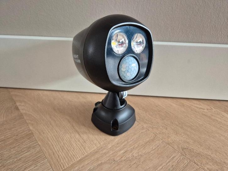 Night Hawk Draadloze Bewegingssensor Lamp, Tuin en Terras, Buitenverlichting, Gebruikt, Wandlamp, Minder dan 50 watt, Netvoeding