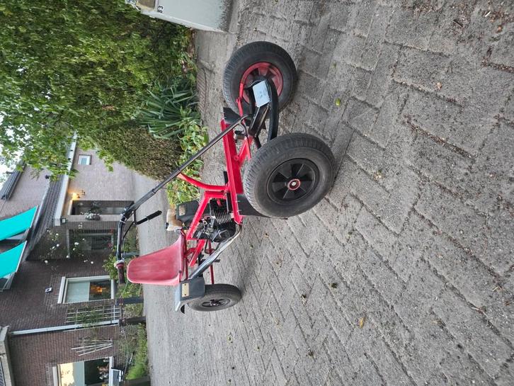 65cc tomos blok aangedreven rode skelter., Fietsen en Brommers, Brommers | Crossbrommers, Zo goed als nieuw, Overige merken, Ophalen