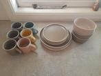 Van Welle servies set, Huis en Inrichting, Keuken | Servies, Ophalen, Zo goed als nieuw, Overige stijlen, Bord(en)