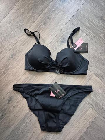 Nieuw Hunkemoller zwarte bikini 70B + S beschikbaar voor biedingen