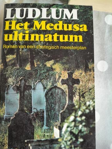 ludlum. diverse titels beschikbaar voor biedingen