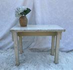 Brocante oud wit houten tafeltje - inklapbaar, Antiek en Kunst, Ophalen of Verzenden