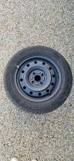 4x Vredestein Snowtrac 3 met stalen velg 175/65 R14, Banden en Velgen, Gebruikt, Personenwagen, 14 inch