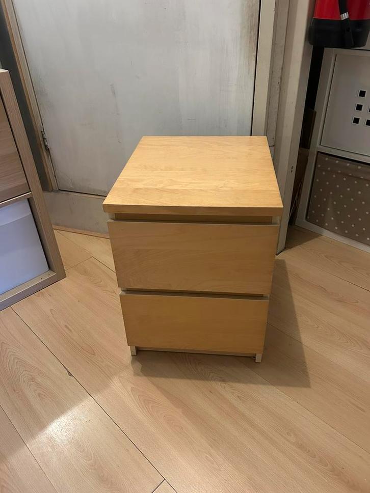 Malm nachtkastje ladekast, Huis en Inrichting, Slaapkamer | Nachtkastjes, Zo goed als nieuw, Minder dan 45 cm, Ophalen